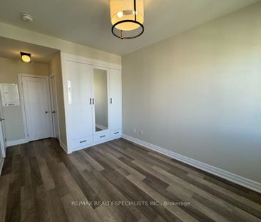 Condo Townhouse For Lease | W8137884 - Photo 1