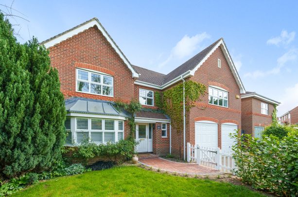 5 bedroom detached house to rent - Photo 1