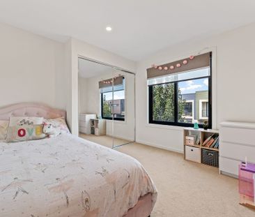 3 Hardy Loop, Keysborough VIC 3173 - Townhouse For Rent | Domain - Photo 6