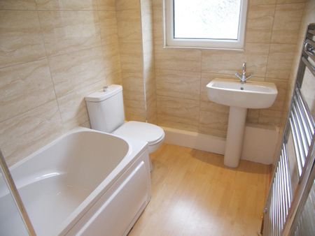 37, Heights Drive, Wortley, Leeds, LS12 3SY - Photo 4