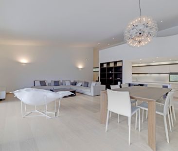 ELEGANTE APPARTAMENTO DI 4.5 LOCALI CON GIARDINO E VISTA LAGO - Photo 1