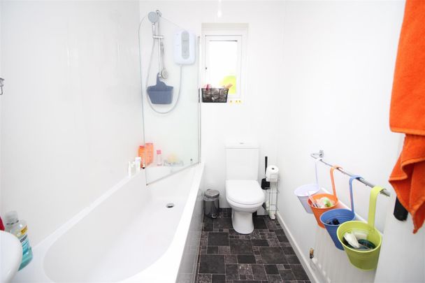 2 bedroom Student Terraced House to rent in Windmill Court, Newcastle Upon Tyne - Photo 1