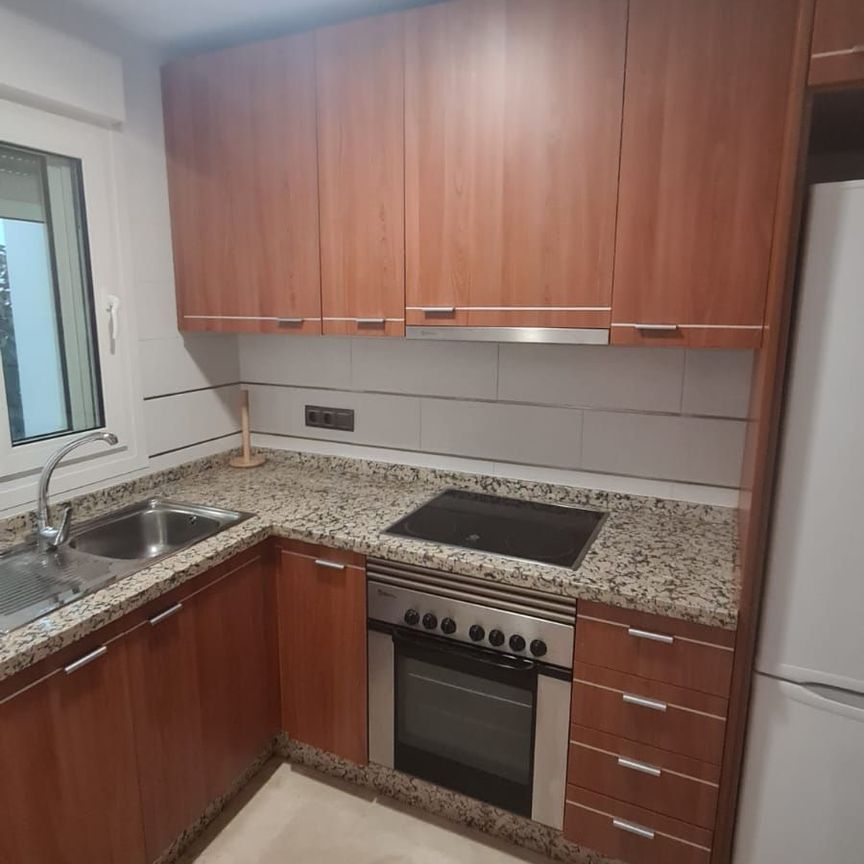 Piso de alquiler en Calle Sorolla, Cártama - Photo 1