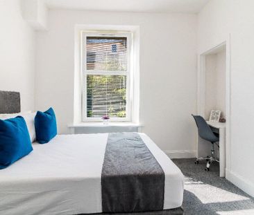 2 bedroom flat to rent - Photo 6