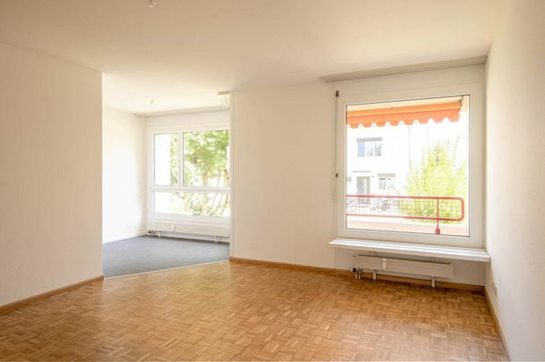 Therwil, mit Blick ins Grüne - familienfreundliche 4 1/2-Zimmerwohnung im Hochparterre - Photo 1