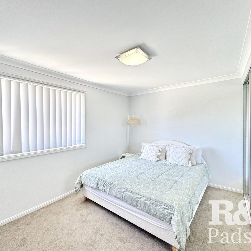 Modern 3-Bedroom Duplex in Prime Revesby Location - Photo 1