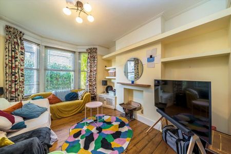 3 bedroom terraced house to rent - Photo 2