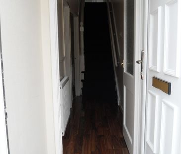 3 Bed Terraced House, Cranborne Road, L15 - Photo 2