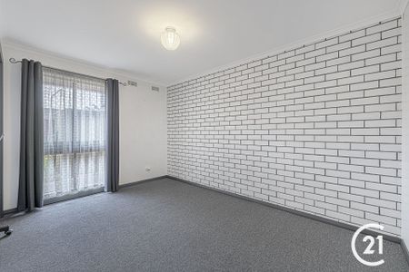 Neat As a Pin! - Photo 2