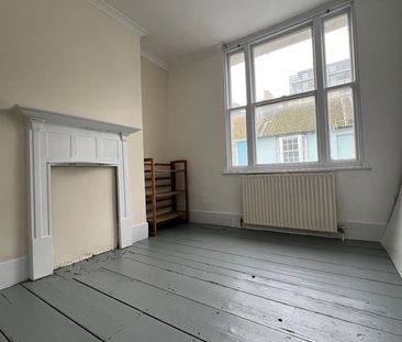 6 Bed Terraced House, Over Street, BN1 - Photo 2