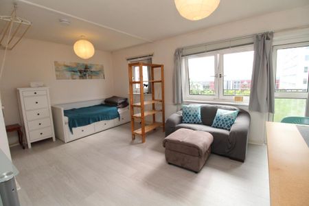 Studio to rent - Photo 2