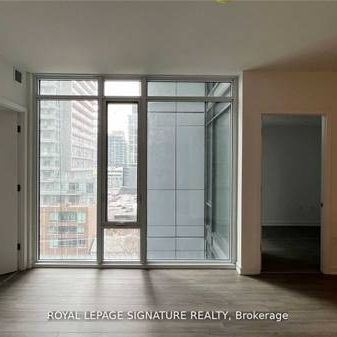 50 Power St Feels brand new + den parking included! - Photo 1