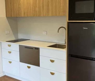 Luxury Ground Floor Studio Apartment - Photo 3