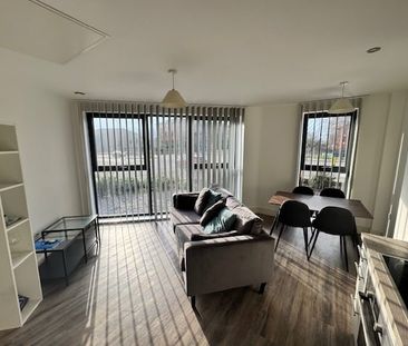2 Bed Flat, Langworthy Road, M5 - Photo 3
