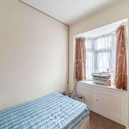 Eskdale Avenue, Northolt, UB5 - Photo 1