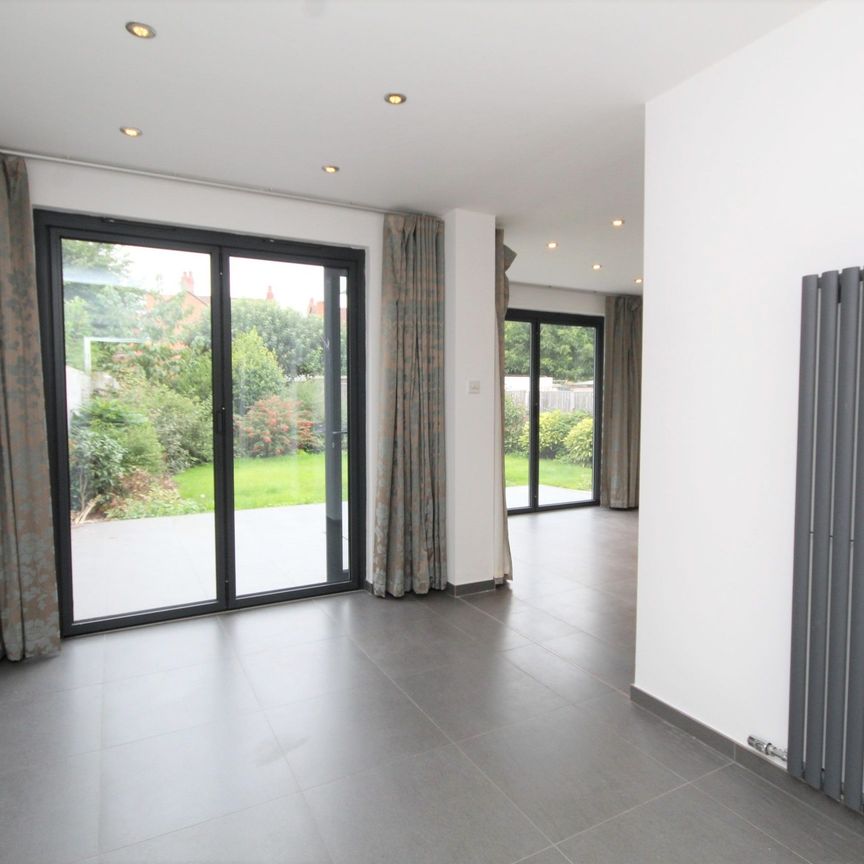 Newry Park, Chester - Photo 1