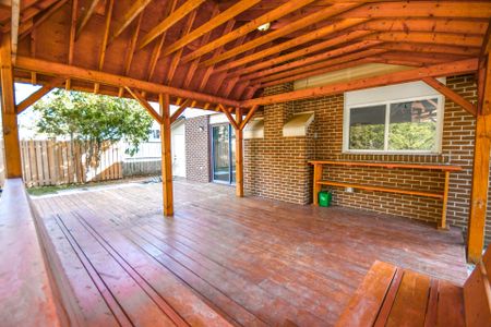 For Lease - 197 Browning Trail Unit# Back Unit, Barrie, Ontario - Photo 3