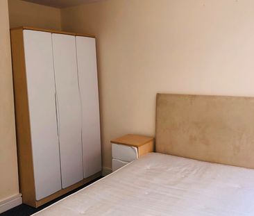 2 Bed Flat, Hilton Street, M1 - Photo 5