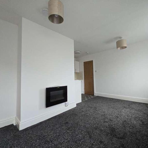 Chatsworth Avenue, Bispham, FY2 - Photo 1