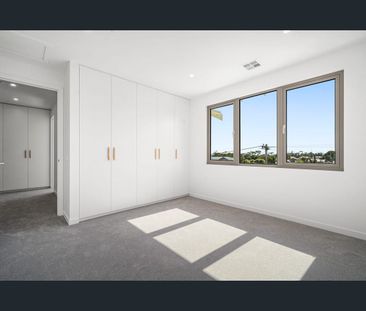 Luxurious and Convenient Living - Photo 1