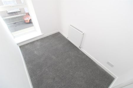 House For Rent Miskin Road, Tonypandy - Photo 2