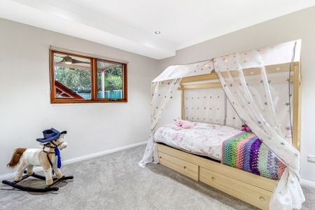 ENTERTAINER'S FAMILY DREAM HOME!!! - Photo 2