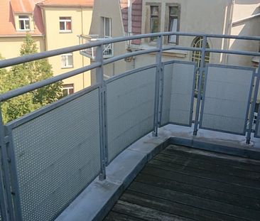 Lichtdurchflutete 2-Zimmer-Maisonette mit Einbauküche und Balkon direkt an der TU Dresden! - Photo 2