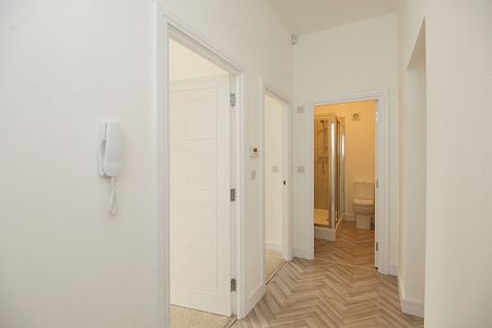 2 bedroom Flat to rent - Photo 3