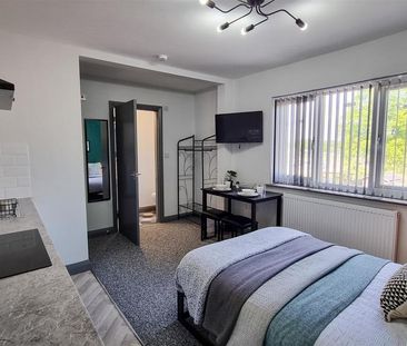 1 bedroom in a house share to rent - Photo 5