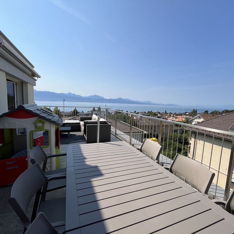 Bel appartement de 3,5 pièces en attique, vue lac à Pully - Foto 1