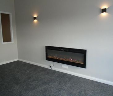 4 bedroom semi-detached house to rent - Photo 1