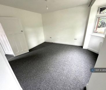 2 bedroom semi-detached house to rent - Photo 3