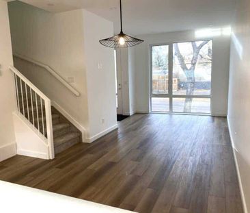 Edmonton Unfurnished townhouse Rental in Forest Heights - Beautiful... - Photo 1