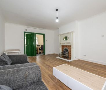 5 bedroom detached house to rent - Photo 1