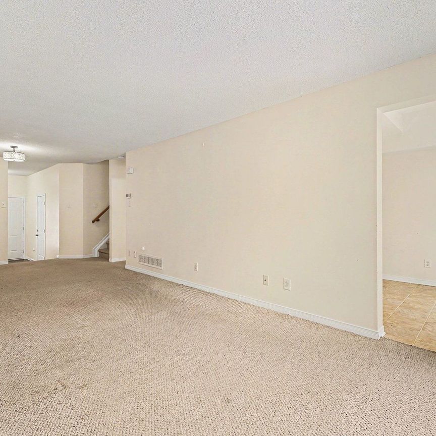 For Lease - 1073 Marconi Avenue, Kanata, Ontario - Photo 1