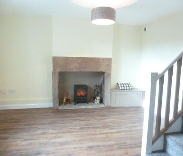 2 bedroom cottage to rent - Photo 2