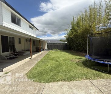 Beautifully Renovated Family Home in Quiet Holmesville Street - Photo 4