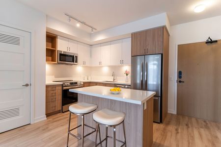 For Lease - 333 Sunseeker Avenue Unit# 220, Innisfil, Ontario - Photo 5