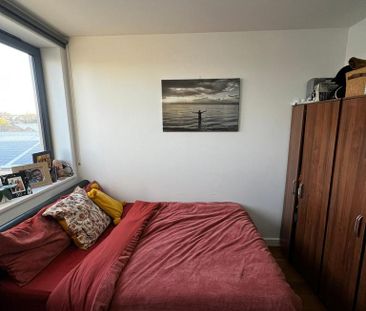 2 bedroom flat to rent - Photo 4