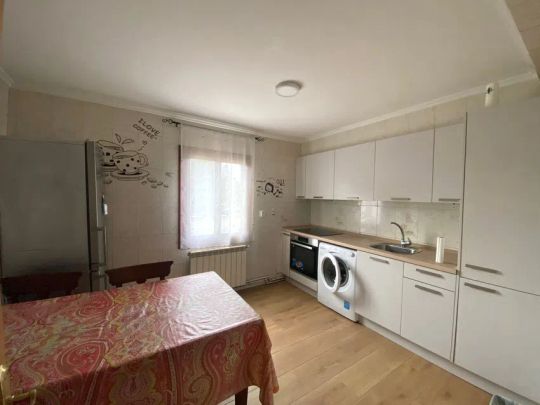 Alquiler de casa o chalet independiente en Calle Jose Maria Franco, 1 - Photo 1