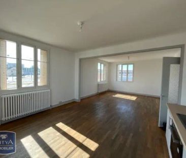 Appartement à louer 5 pièces 105.77m² - Photo 2