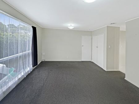 2 Bedroom in Maungaraki - Photo 5