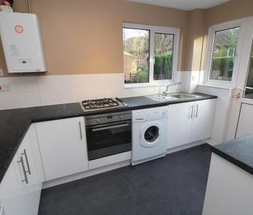 3 bedroom semi-detached house to rent - Photo 6