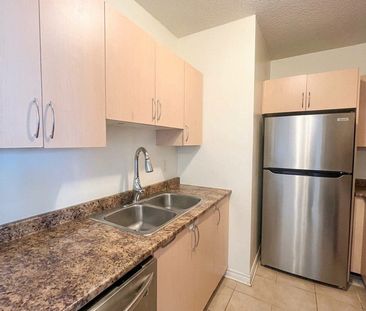 BROSSARD - 3 1/2 Dernier étage - Photo 1