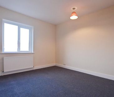 3 bedroom maisonette to rent - Photo 4