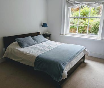 N19 semi self contained flat - Photo 2