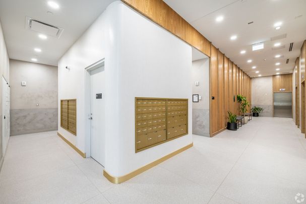 300 Mìwàte Private, Centretown, Ottawa, ON - Photo 1
