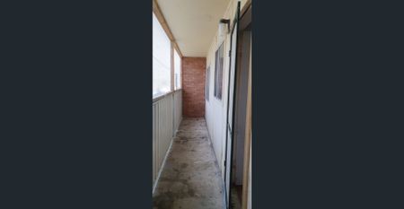 Central, Convenient & Low-Maintenance - Photo 2