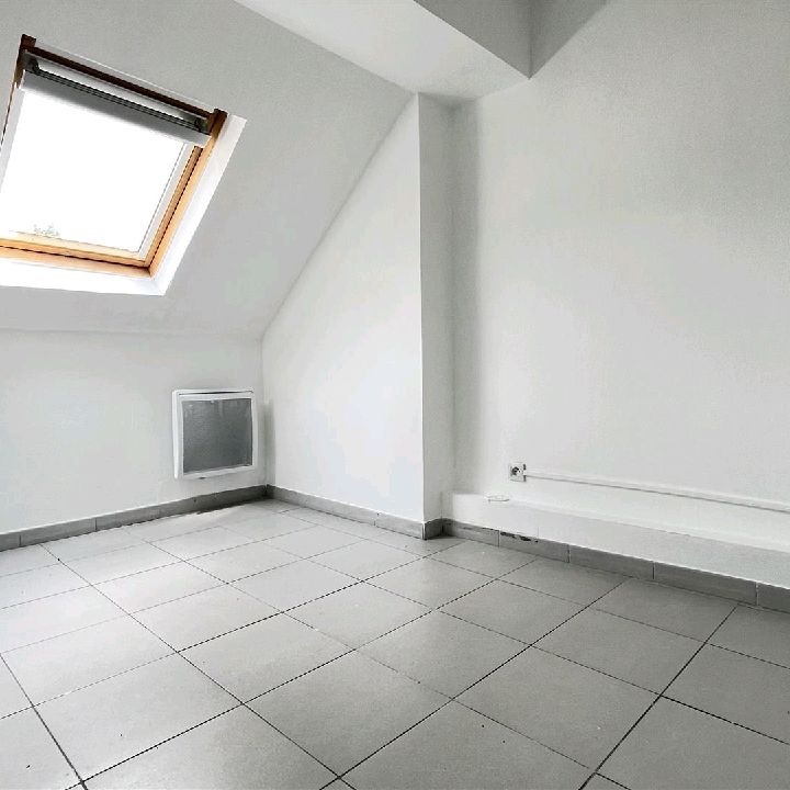 Location Appartement 2 pièces 21m² LOUVRES 95380 - Photo 1