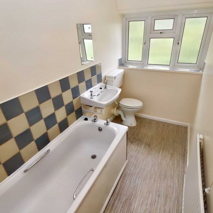 2 bed Flat for rent - Photo 1